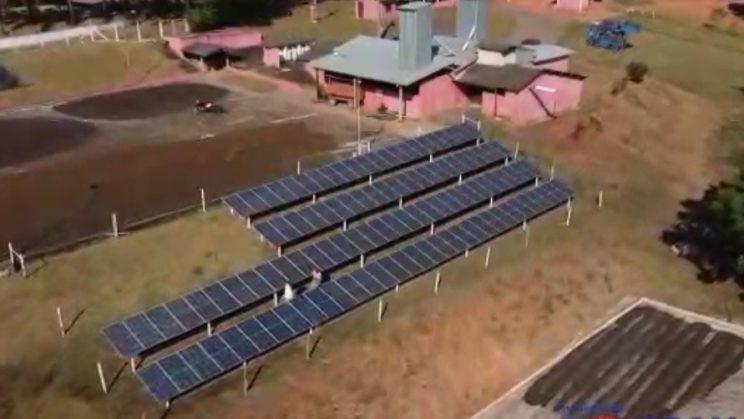 VENDE SE FAZENDA DE CAFE EM VARGINHA 145 HECTARES 013