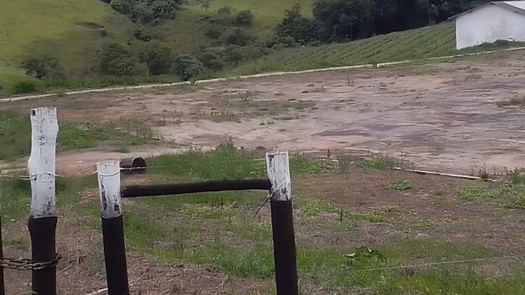 VENDO SITIO DE CAFE ENTRE LAVRAS E PERDÕES 023