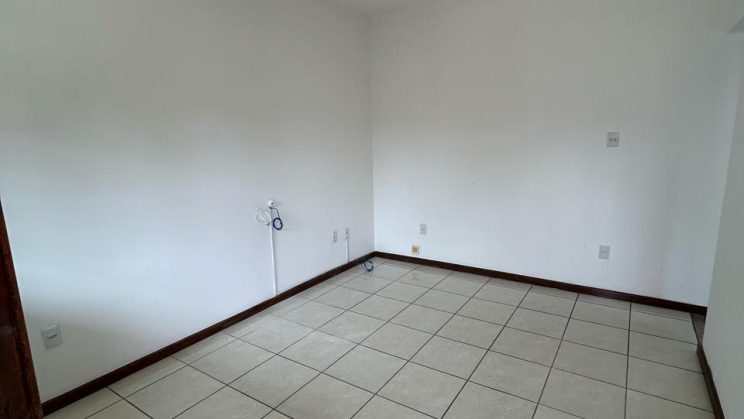 Vendo Casa 02 Dormitórios- Monte Belo-São Lourenço-MG f 01 (35)