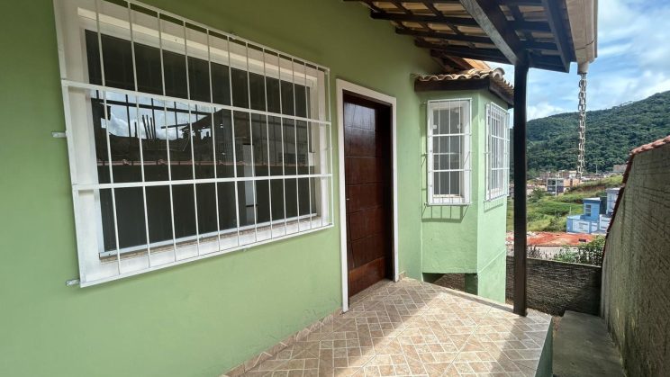Vendo Casa 02 Dormitórios- Monte Belo-São Lourenço-MG f 01 (38)