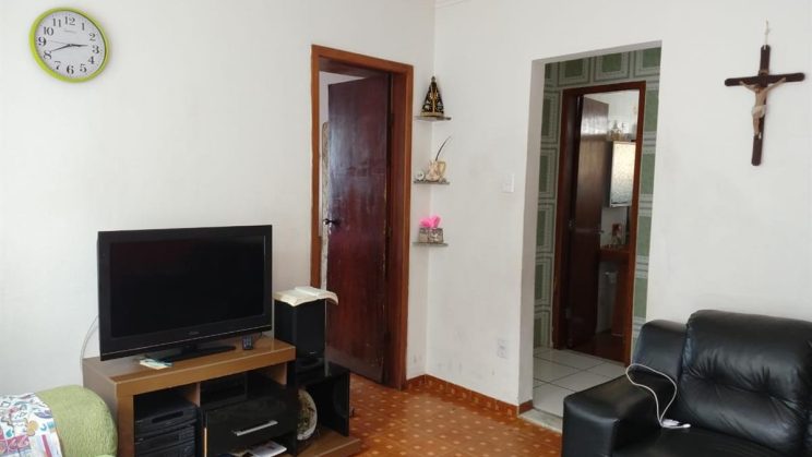 Vendo Casa 02 Dormitórios- Porta do Céu-São Lourenço-MG f 01 (2)