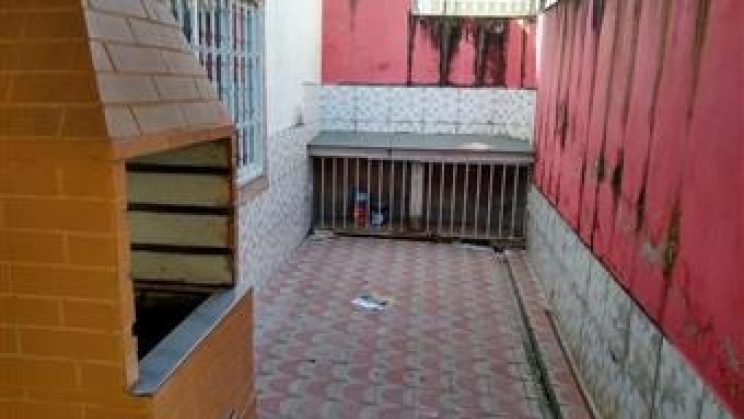 Vendo Casa 02 Dormitórios-Vila Carneiro-São Lourenço-MG f 01 (11)