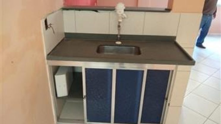 Vendo Casa 02 Dormitórios-Vila Carneiro-São Lourenço-MG f 01 (9)