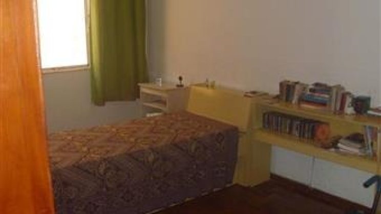 Vendo Casa 03 dormitórios -Centro- São Lourenço-MG (2)