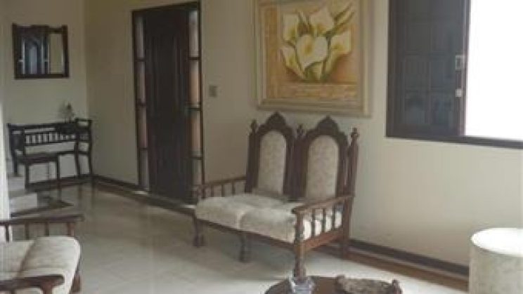 Vendo Casa 04 Dormitórios-Centro-São Lourenço-MG f 01 (29)