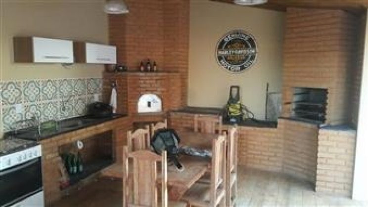 Vendo Casa 04 Dormitórios, Piscina- Soledade de Minas- São Lourenço-MG A 01 (38)