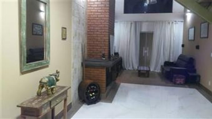 Vendo Casa 04 Dormitórios, Piscina- Soledade de Minas- São Lourenço-MG A 01 (8)