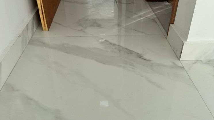 Vendo Casa 2 Quartos Jardim das Oliveiras- São Lourenço-MG (30)
