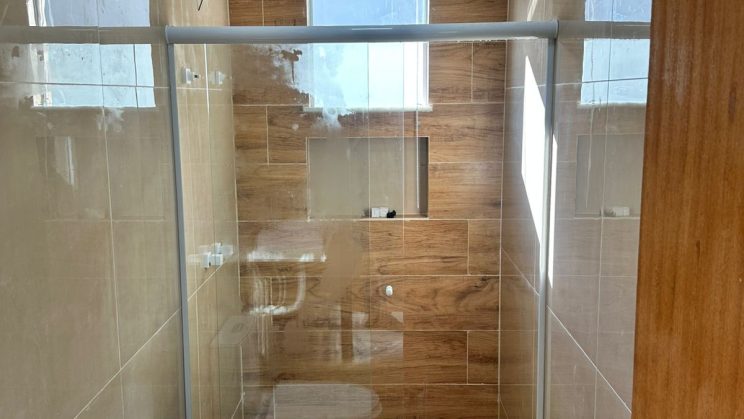 Vendo Casa 2 Quartos Jardim das Oliveiras- São Lourenço-MG (34)