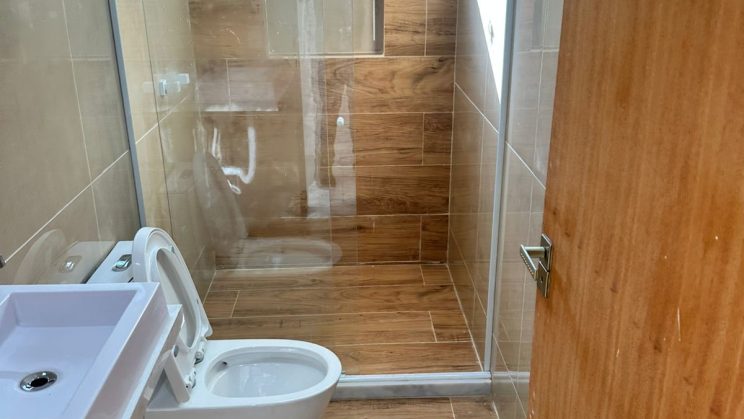 Vendo Casa 2 Quartos Jardim das Oliveiras- São Lourenço-MG (41)