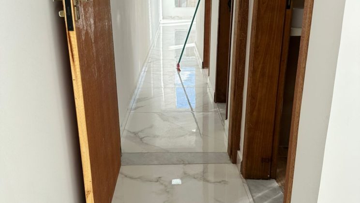 Vendo Casa 2 Quartos Jardim das Oliveiras- São Lourenço-MG (48)