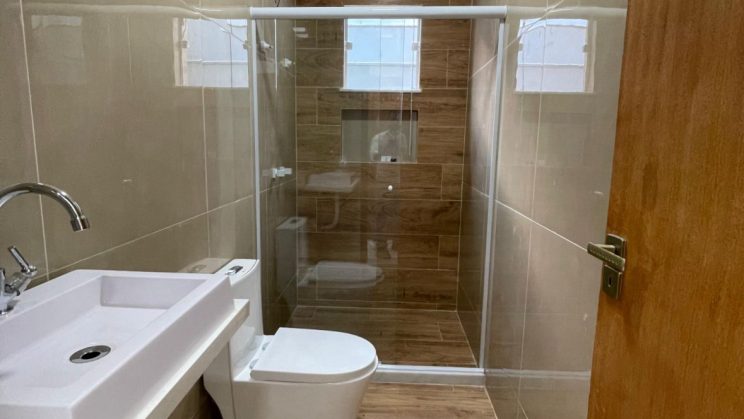 Vendo Casa 2 Quartos Jardim das Oliveiras- São Lourenço-MG (53)