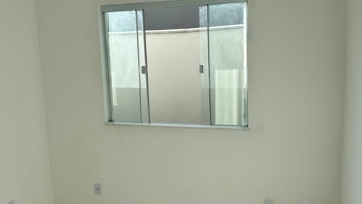 Vendo Casa 2 Quartos Jardim das Oliveiras- São Lourenço-MG (59)