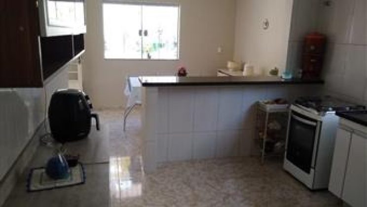 Vendo Casa 3 Dormitórios Cozinha Americana- São Lourenço-MG (4)