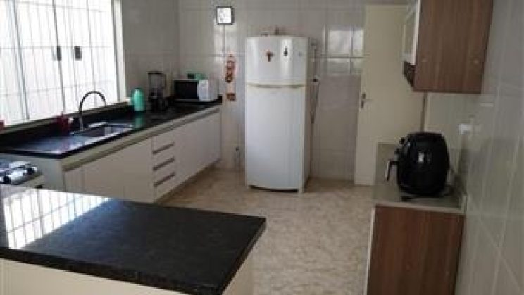 Vendo Casa 3 Dormitórios Cozinha Americana- São Lourenço-MG (7)