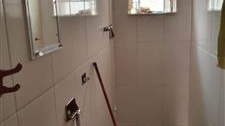 Vendo Casa no Centro, 3 Dormitórios-2 Suites-São Lourenço-MG (5)