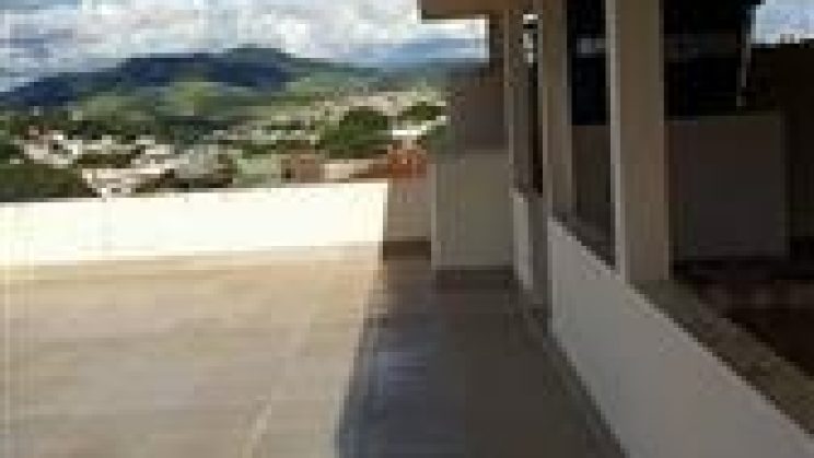 vendo casa 03 dormitórios- Carioca- São Lourenço-MG f 01 (7)