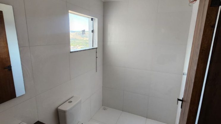 vendo casa com 4 suites em Condomínio (2)