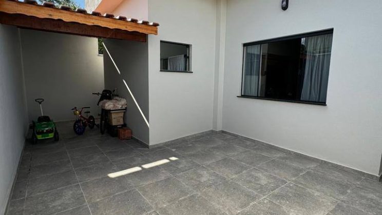 vendo casa nova 3 quartos Sao Lourenço MG 09