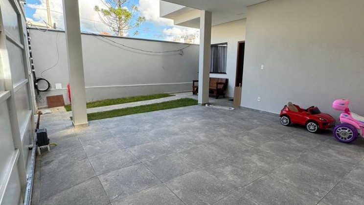 vendo casa nova 3 quartos Sao Lourenço MG 17